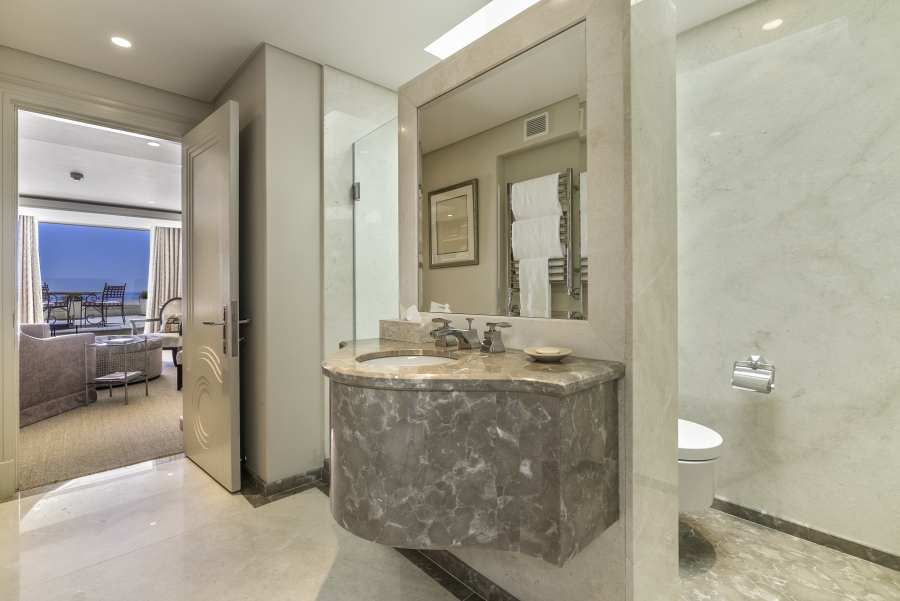 5 Bedroom Property for Sale in Mouille Point Western Cape
